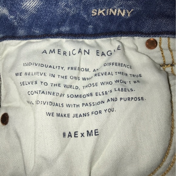 American Eagle distressed skinny jeans. Size 28 x 30 (see measurements below) - Picture 6 of 7